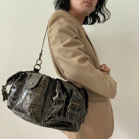 Vintage Oval Faux Crocodile Leather Bag - Picture 2 of 4